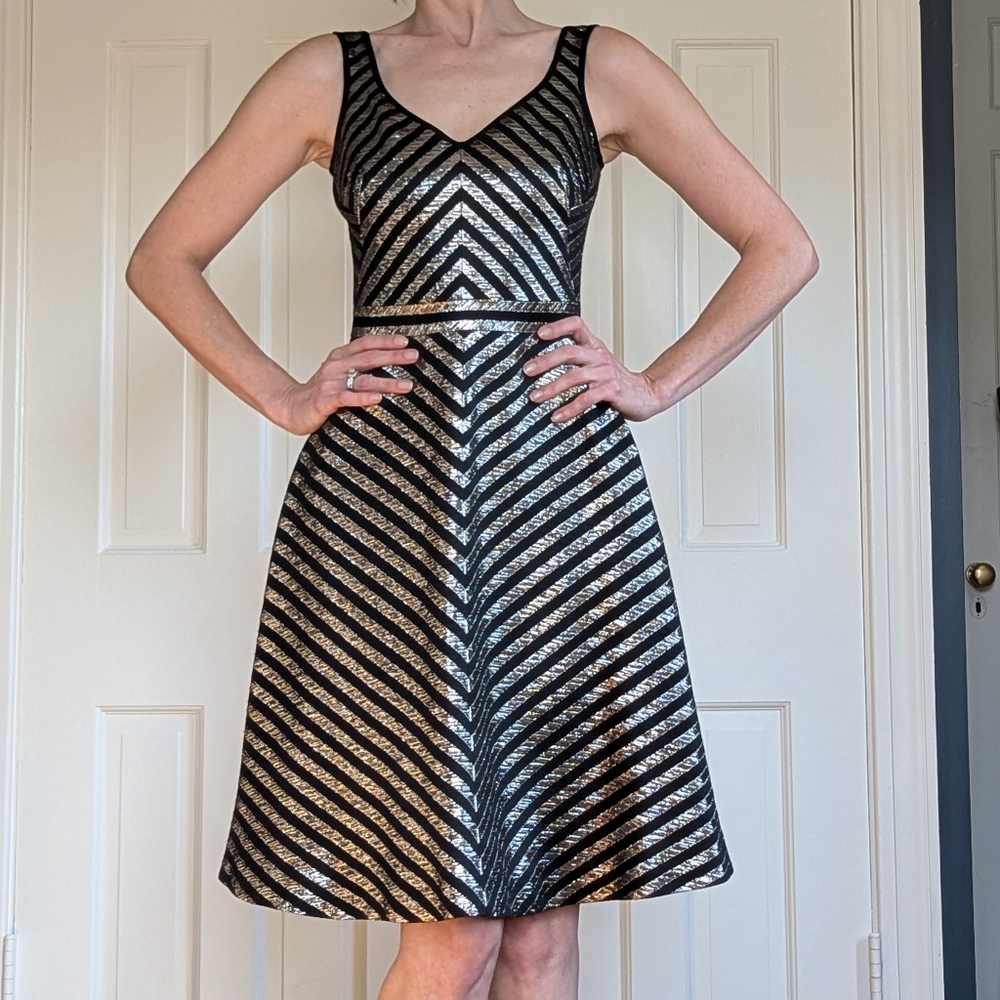 Karen Millen Black & Gold Jacquard Sheath Sleeveless Cocktail Dress